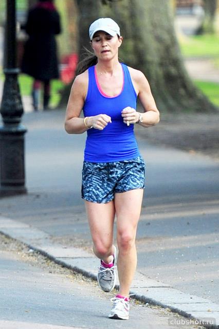 41062_pippa-middleton-out-jogging-in-london-04-12.jpg